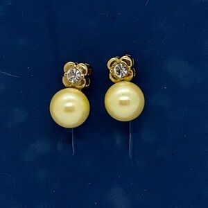 Vintage Avon Clip-On Earrings